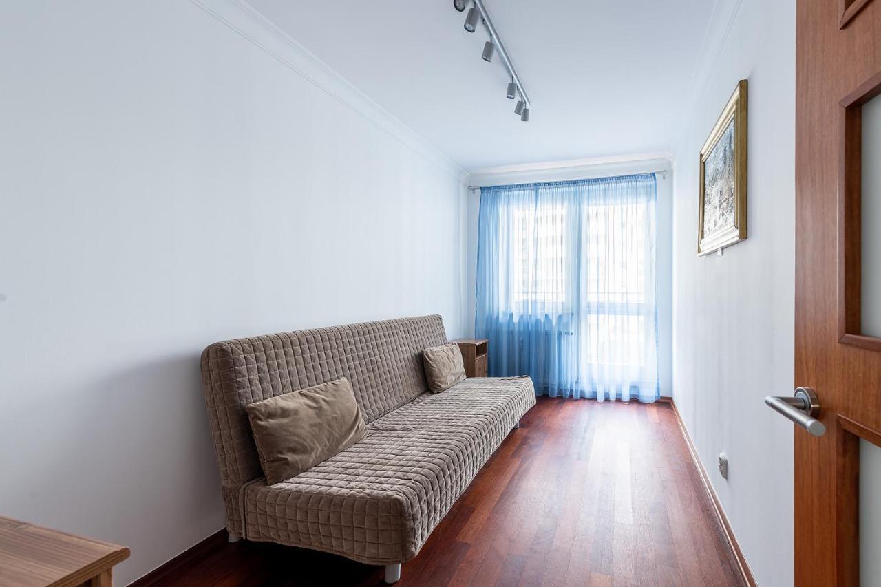 Bukowinska 12 Prywatne Mieszkanie 80M2 Z Dwiema Sypialniami I Balkonem 2X Bezplatne Miejsca Parkingowe Samodzielne Zameldowanie! Private Garage! Self Check-In System! Warszawa Eksteriør bilde